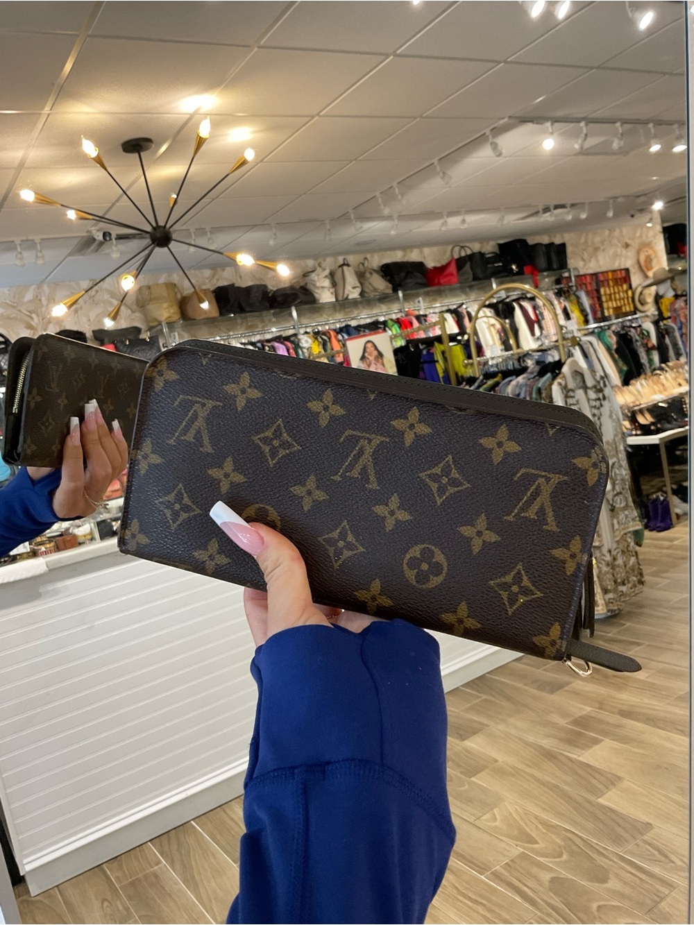 Louis Vuitton Wallet - Picture 8 of 11